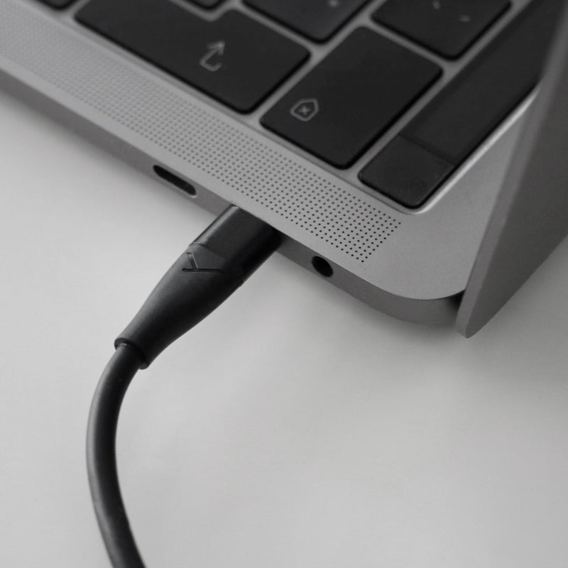 DT 900 PRO X USB-C Pack: Includes additional USB-C cable with integrated ESS DAC, In-line Remote & Mic.